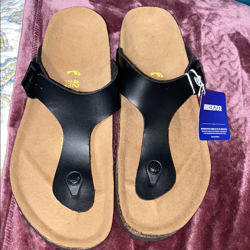 NWT Black Birkenstock flip flops